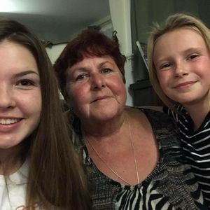 Meet your Posher, Roxanne